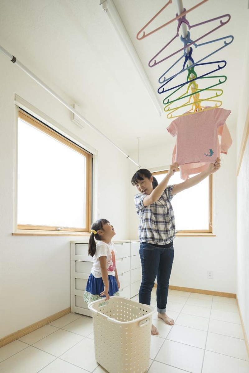 じめじめした梅雨時期や雨の日も漆喰効果で洗濯物もカラッと乾く