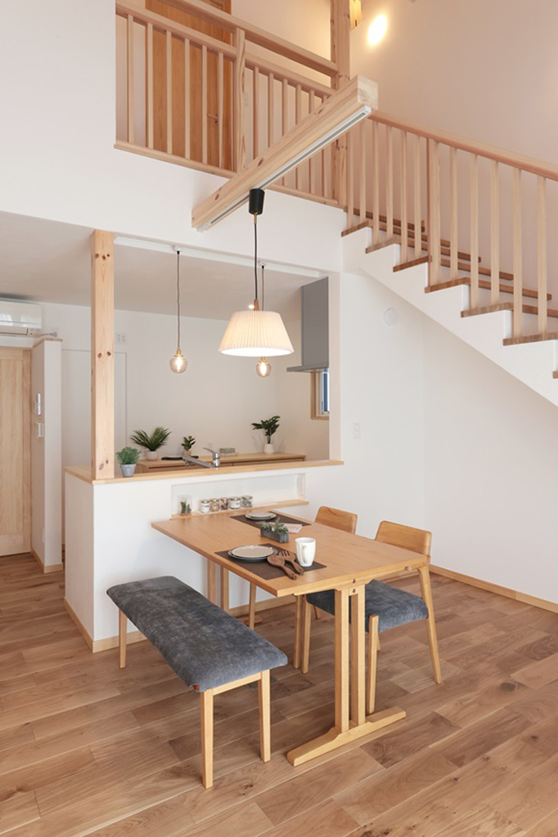 階段下はピアノスペース