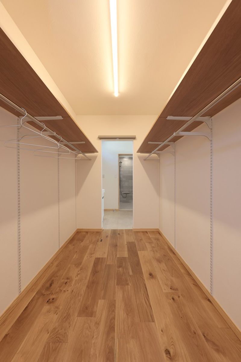 ランドリールームと隣接したファミクロ