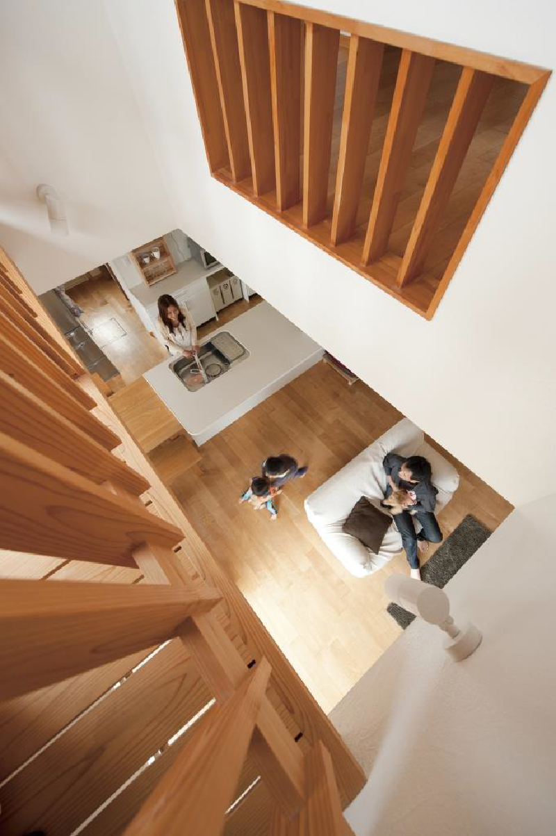 床暖房のおかげで真冬にはだしでも快適