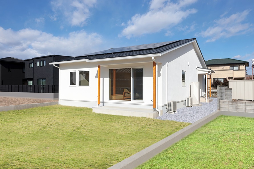 漆喰の塗り壁が美しい外観