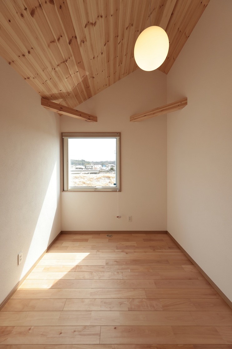 小屋裏をイメージした子供部屋