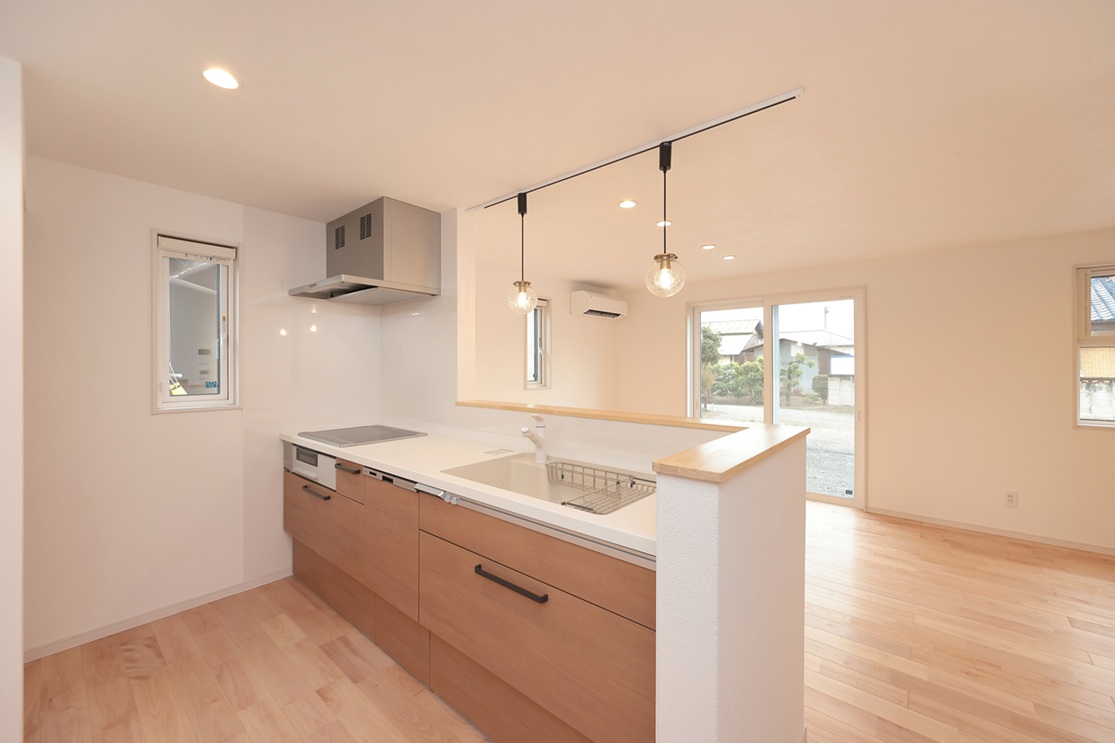 キッチンはパナソニックのラクシーナを採用