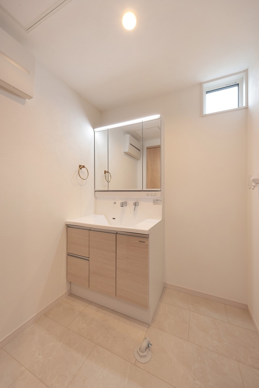 タカラスタンダードの洗面化粧台エリシオ