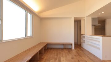 家族の団らんと暮らしやすさを追求した平屋住宅