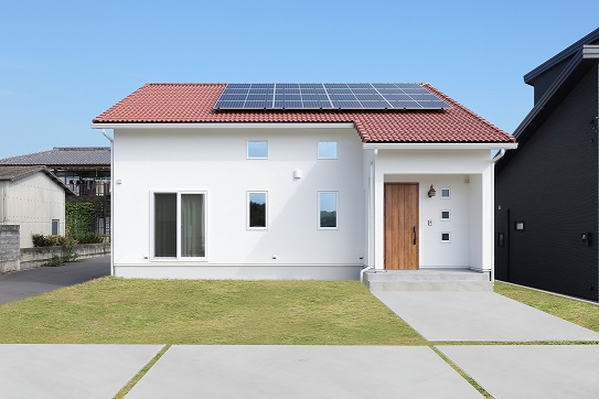 【高崎市】住宅用太陽光発電システム導入補助制度が始まりました。
